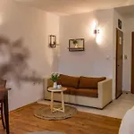 Apartment Flat In 5m Walk To Gondola *